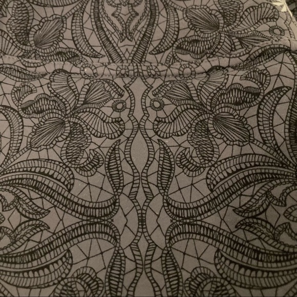 ATHLETA EVERYDAY SKORT SIZE SMALL GRAY/BLACK COLOR - Picture 12 of 12